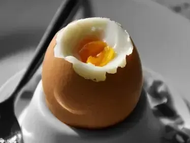 Ki ne egyen tojást? Ezeknek az embereknek kerülniük kell a tojást