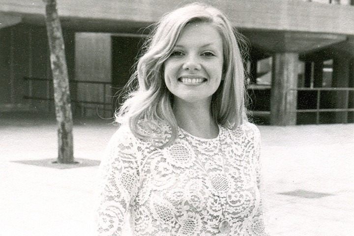 Egyik legszebb színésznőnk 22 évesen – Így néz ki most, 75 évesen!