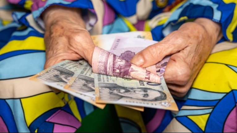 Irtózatos bajban lehet hamarosan több millió magyar nyugdíjas: ketyeg az óra, lépni kellene