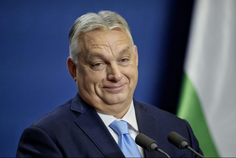 Orbán Viktor elbüszkélkedett, hogy 6000 milliárdnyi adót tolt a lakosságra