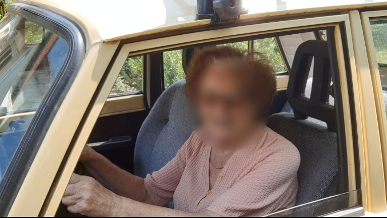 70 éven felüliek, figyelem! Rengeteg idős kerül most bajba!