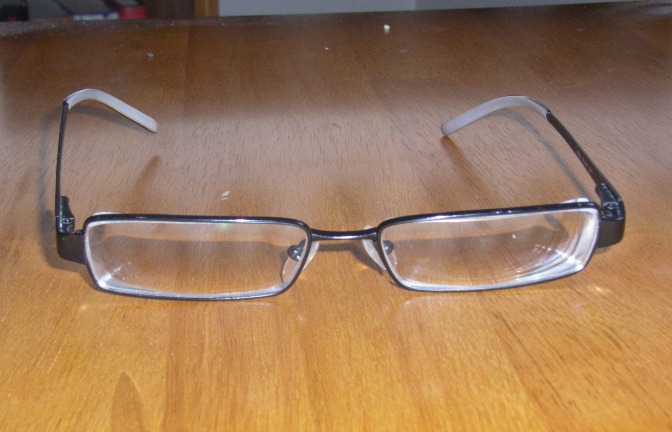 Szemüvegesek, figyelem! Állami támogatás igényelhető, sokan nem tudnak róla!