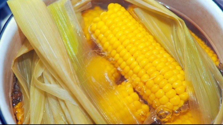 Ezt teszi a főtt kukorica az emberi szervezetben. Bár előbb tudtunk volna erről!