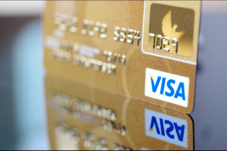 Ingyenes bankszámla járhat neked is – mutatjuk kinek jár