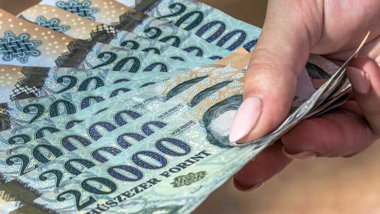 Kevesen ismerik ezt a legális SZJA-trükköt: most közel 600 ezer forint kiadásodat támogatja az állam