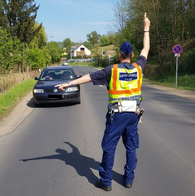 Fokozott ellenőrzés az utakon – Mindenkit ellenőriznek, nagy bajba kerülsz, ha ezt tapasztalja a rendőr