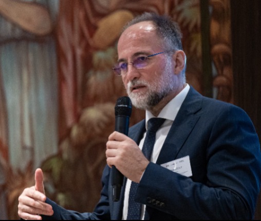 Csak később derült ki, milyen ördögien időzített a kormány