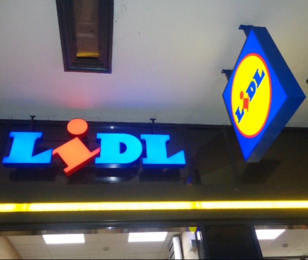 Hatalmasat robbant a Lidl! Óriási árcsökkenést jelentett be EZEKRE a termékekre