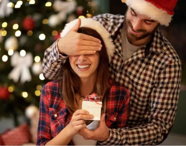 Ezek a legnépszerűbb ajándékok idén és ennyi pénzt költenek karácsonyra a magyarok